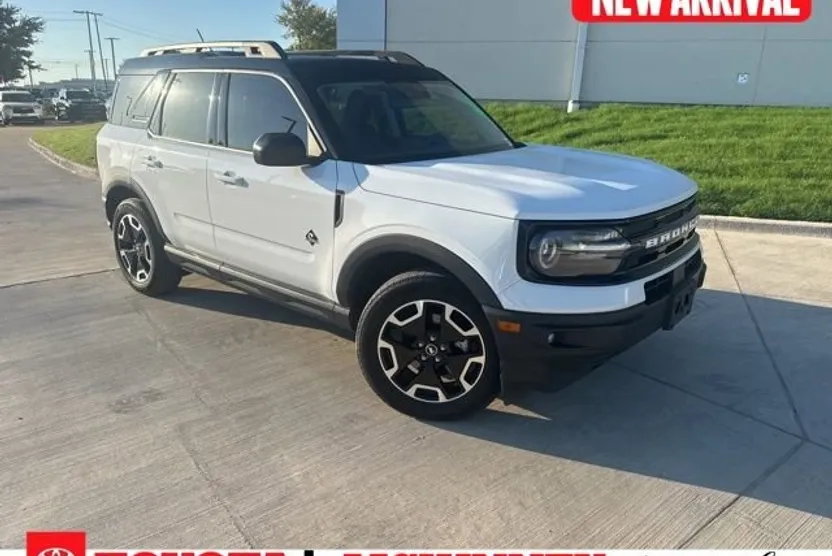 2024 Ford Bronco Sport Outer Banks photo 1