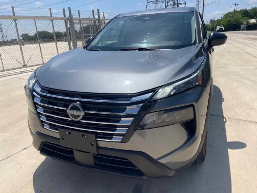 2024 Nissan Rogue S photo 1