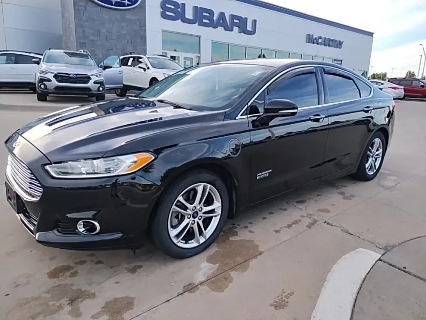 2016 Ford Fusion Energi Titanium photo 1