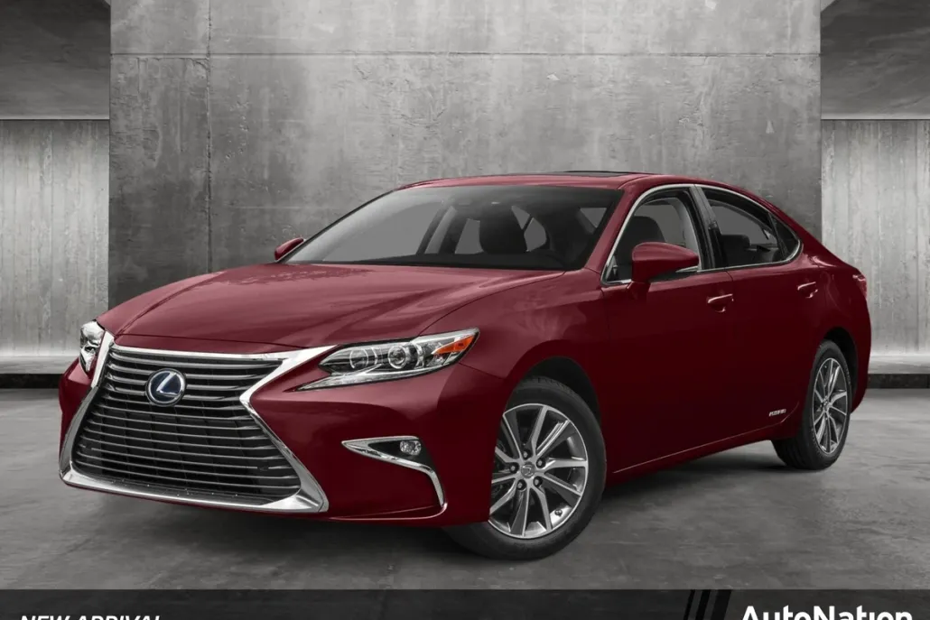 2018 Lexus ES 300h photo 1