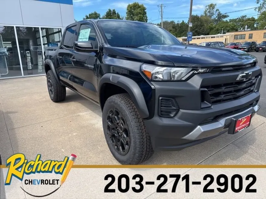2026 Chevrolet Colorado Trail Boss photo 1