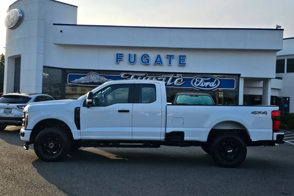 2026 Ford F-350 photo 1