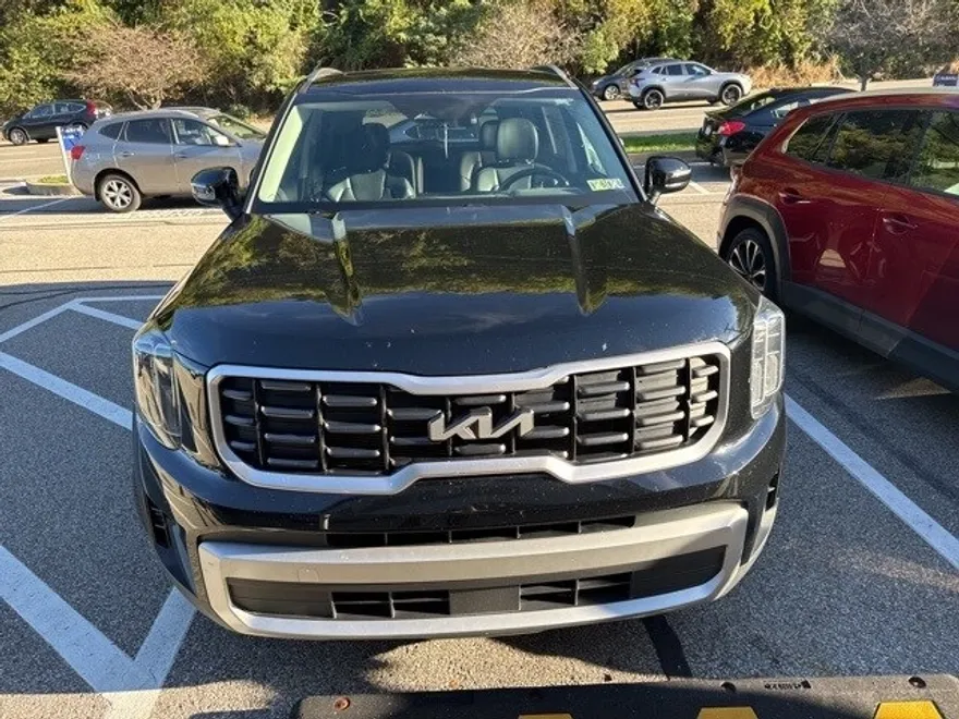 2024 Kia Telluride S photo 1