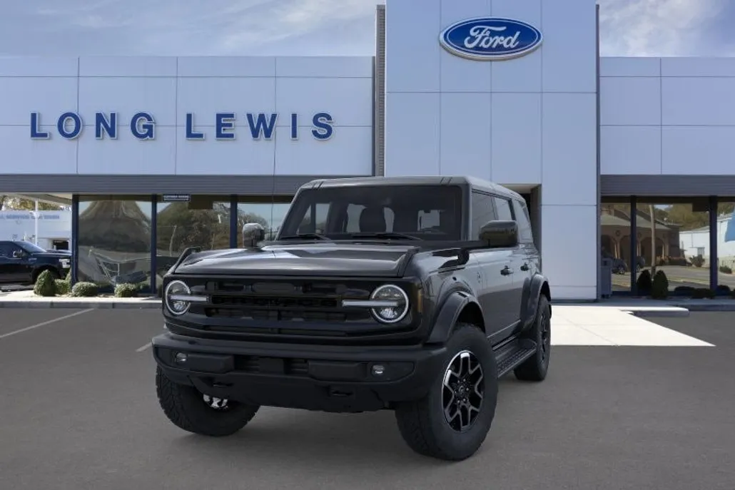 2025 Ford Bronco Outer Banks photo 1