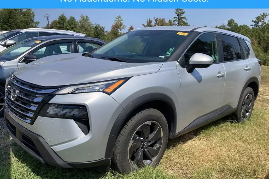 2024 Nissan Rogue SV photo 1