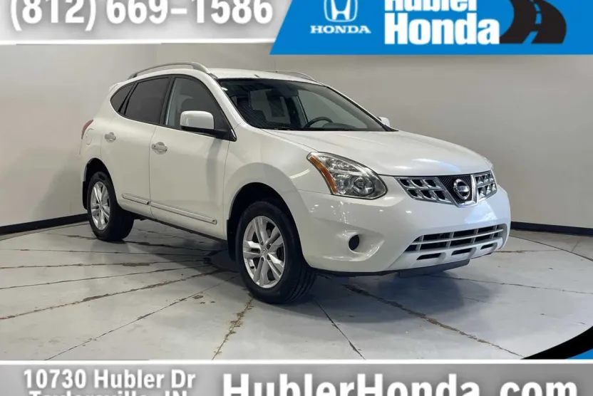 2012 Nissan Rogue SV photo 1