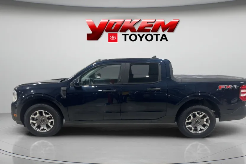 2022 Ford Maverick XLT photo 1