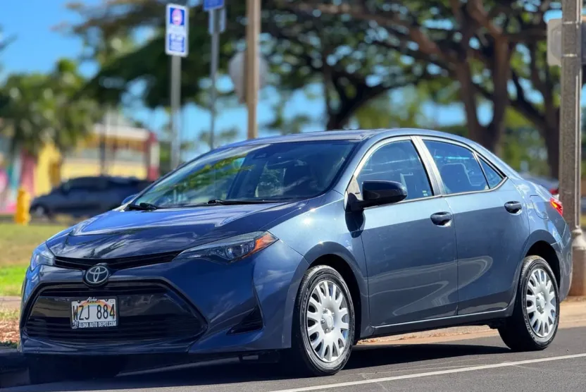 2018 Toyota Corolla XLE XSE photo 1