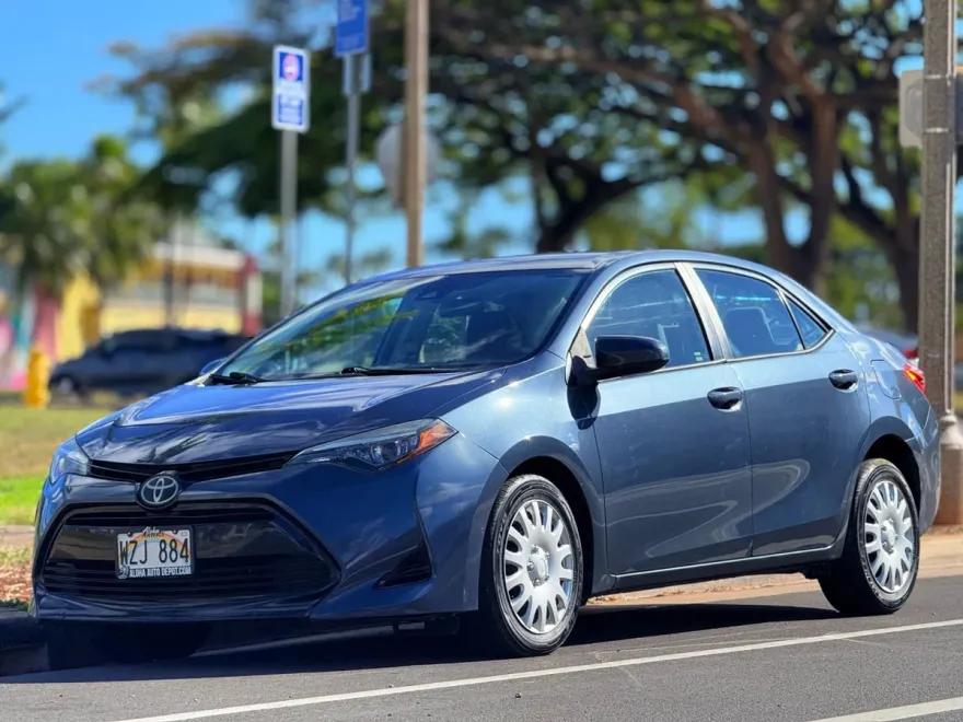 2018 Toyota Corolla XLE XSE photo 1