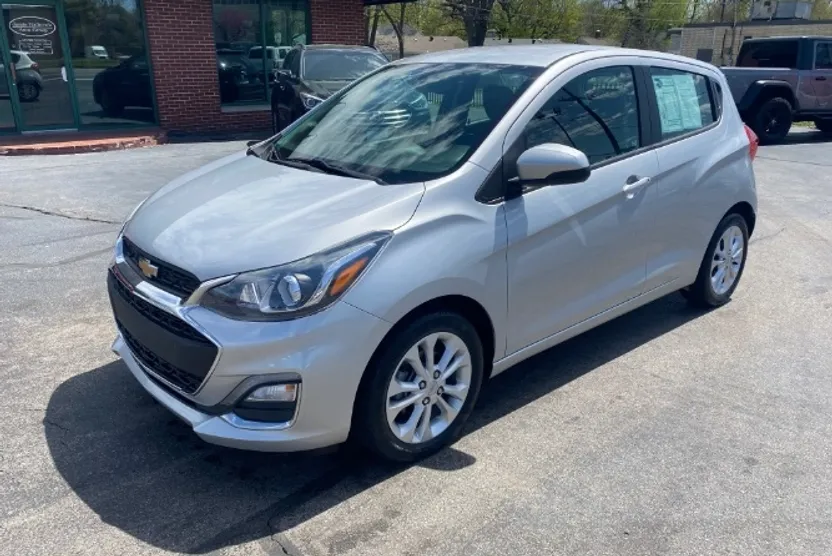 2019 Chevrolet Spark 1LT LT photo 1