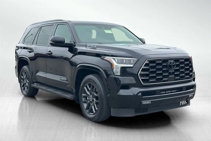 2024 Toyota Sequoia Platinum photo 1