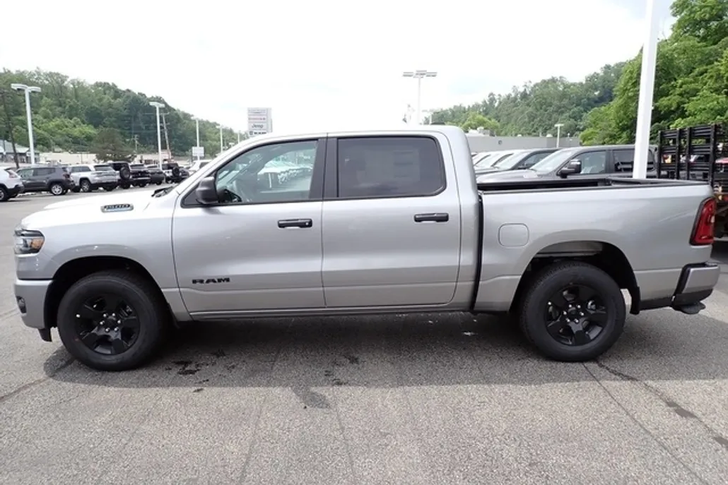 2025 Ram 1500 Tradesman photo 1