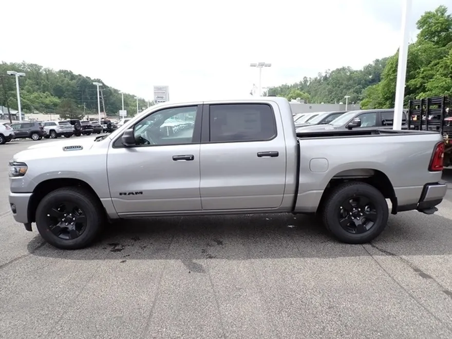 2025 Ram 1500 Tradesman photo 1
