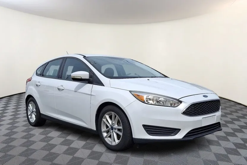 2016 Ford Focus SE photo 1