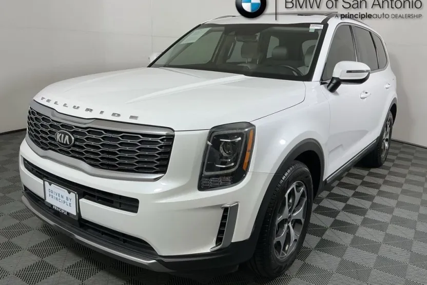 2020 Kia Telluride EX photo 1