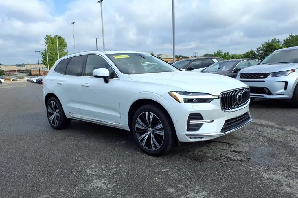 2022 Volvo XC60 Inscription photo 1