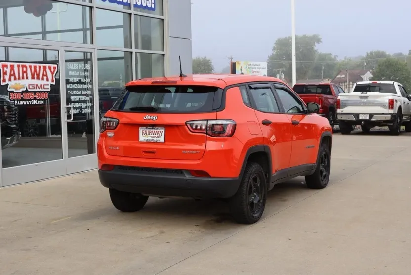 2020 Jeep Compass Sport photo 1