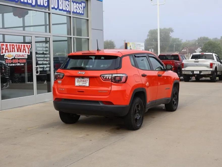 2020 Jeep Compass Sport photo 1