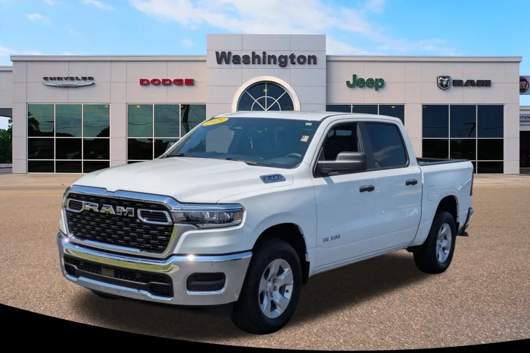 2025 Ram 1500 Tradesman photo 1