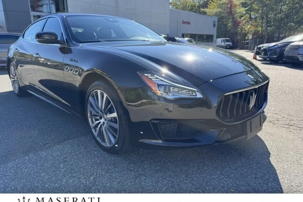 2022 Maserati Quattroporte Modena Q4 photo 1