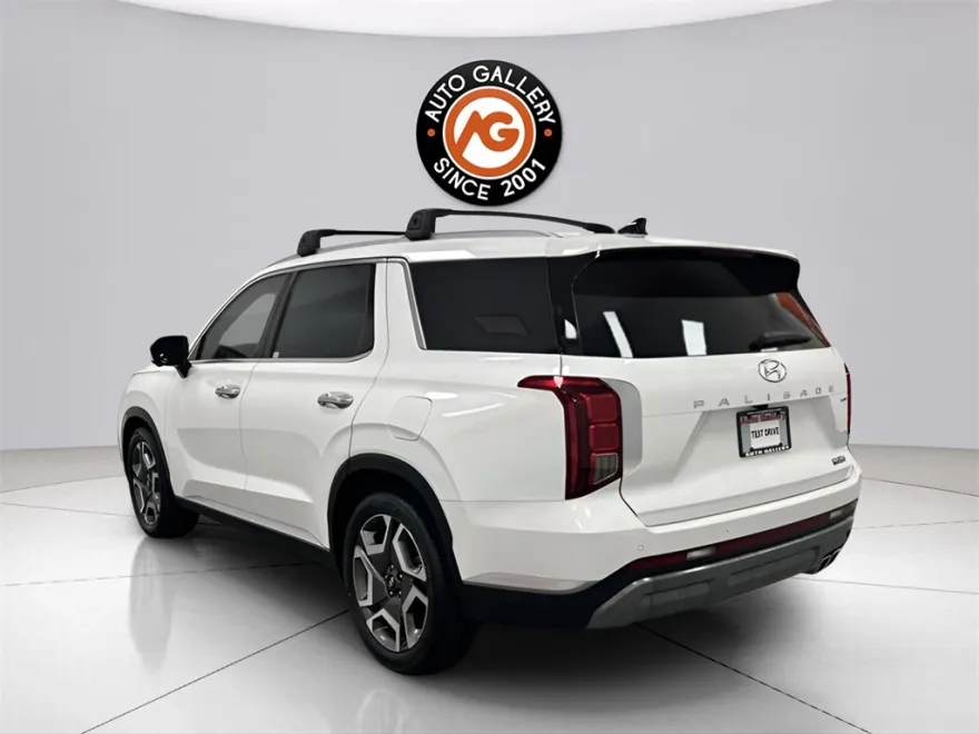 2023 Hyundai Palisade SEL photo 1