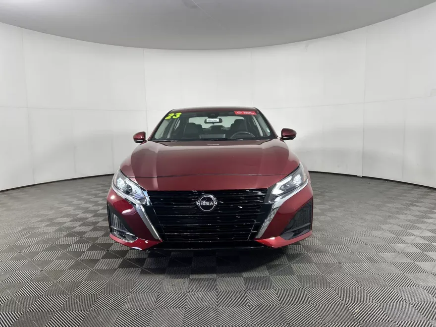 2023 Nissan Altima 2.5 SL photo 1