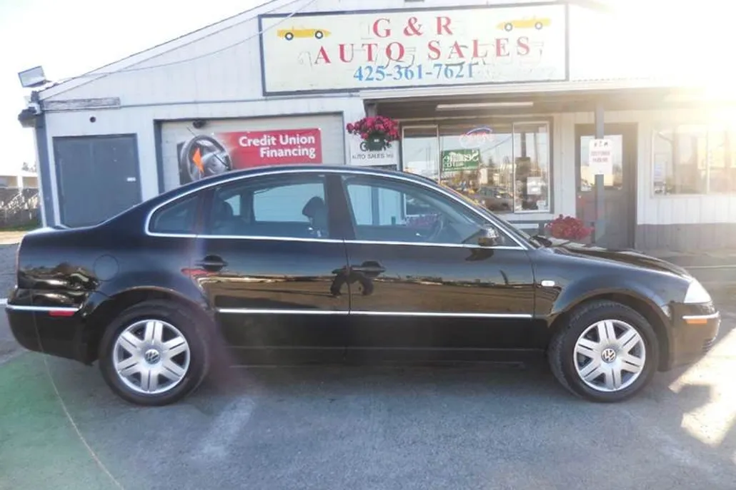 2001 Volkswagen Passat GLX V6 photo 1