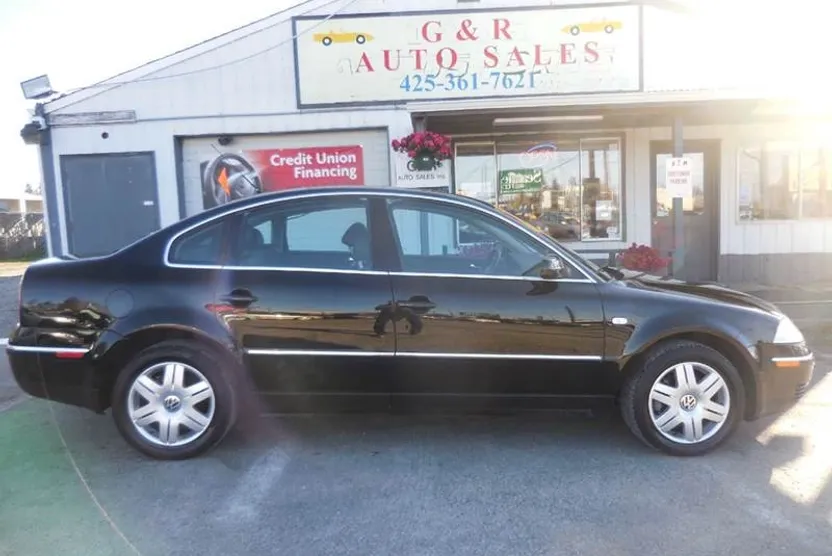 2001 Volkswagen Passat GLX V6 photo 1
