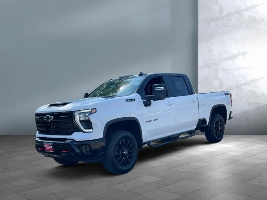 2025 Chevrolet Silverado 2500HD LT photo 1