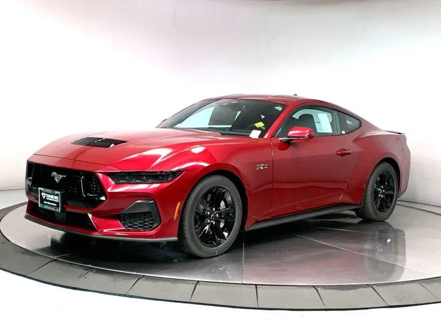 2025 Ford Mustang GT photo 1