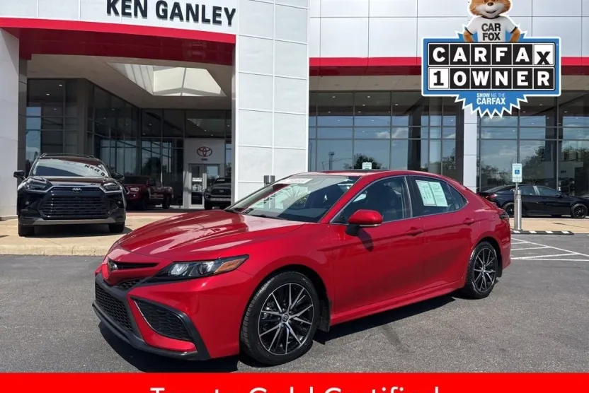 2023 Toyota Camry SE photo 1