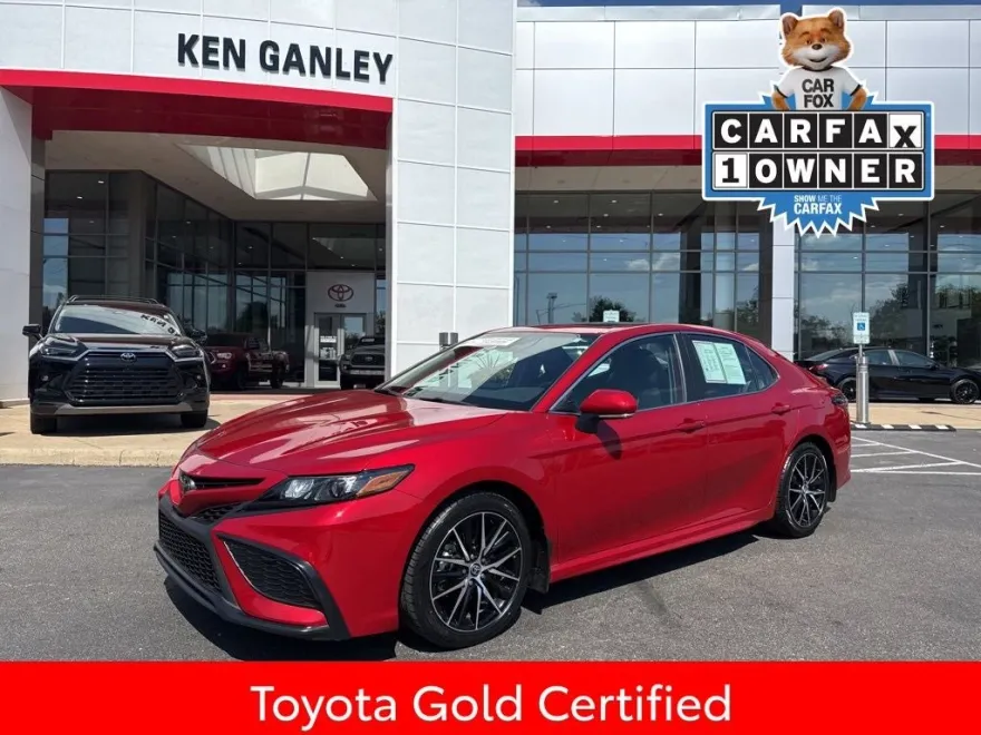 2023 Toyota Camry SE photo 1