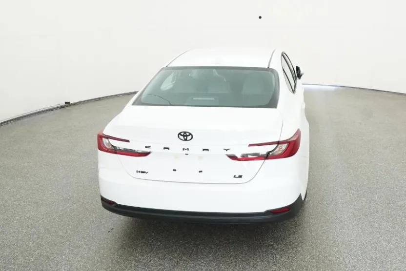 2026 Toyota Camry LE photo 1