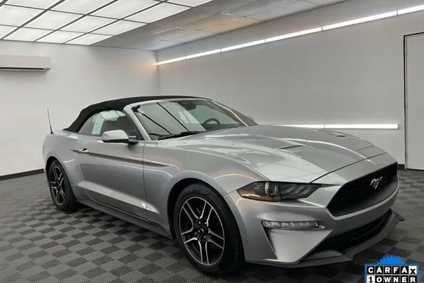 2023 Ford Mustang EcoBoost Premium Convertible photo 1