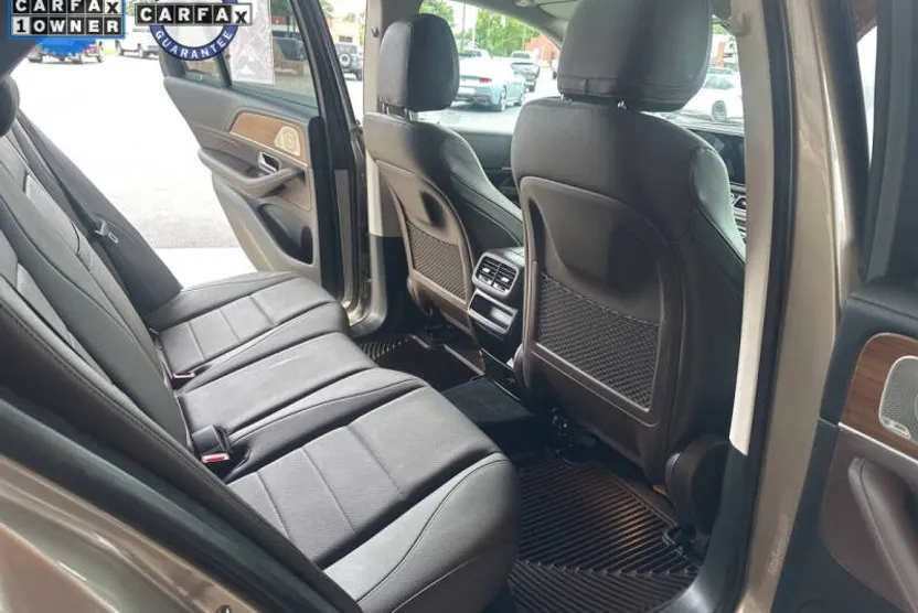 2023 Mercedes Benz GLE 450 4MATIC photo 1