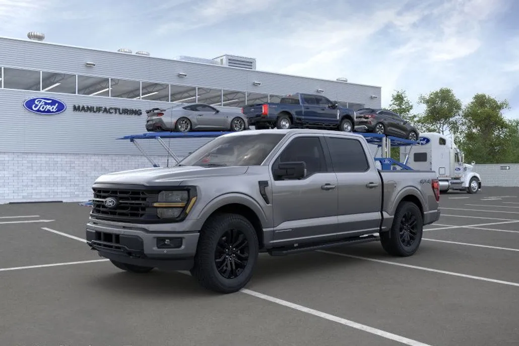 2025 Ford F-150 XLT photo 1