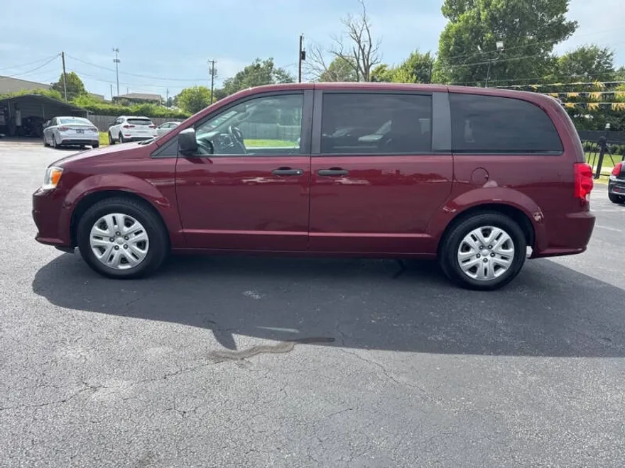 2020 Dodge Grand Caravan SE photo 1