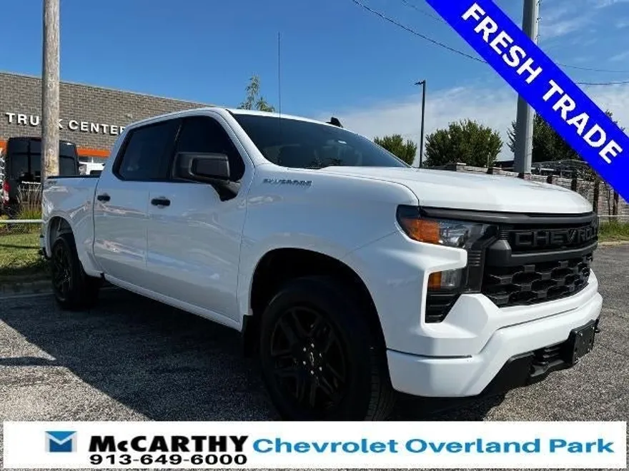 2024 Chevrolet Silverado 1500 Custom photo 1