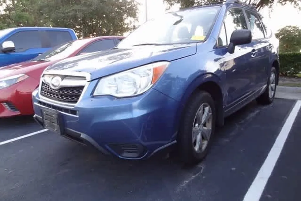 2015 Subaru Forester 2.5i photo 1