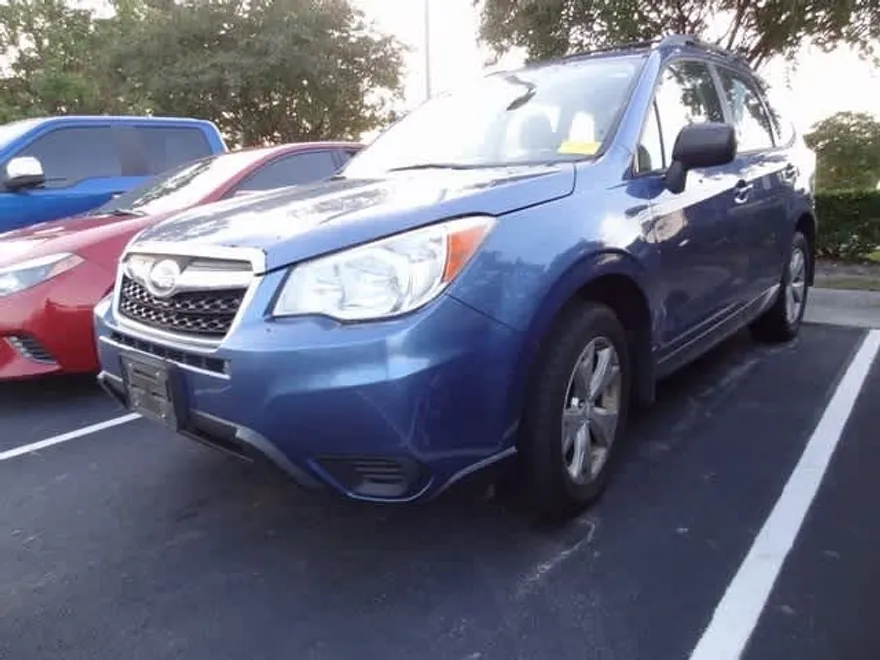 2015 Subaru Forester 2.5i photo 1