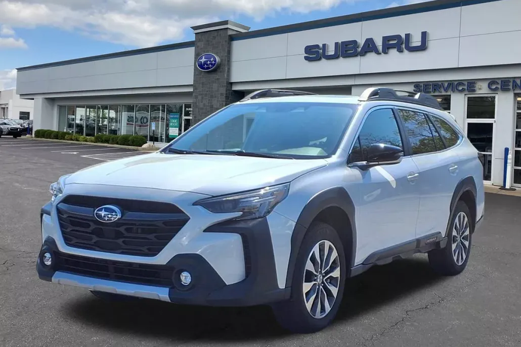 2024 Subaru Outback Limited photo 1