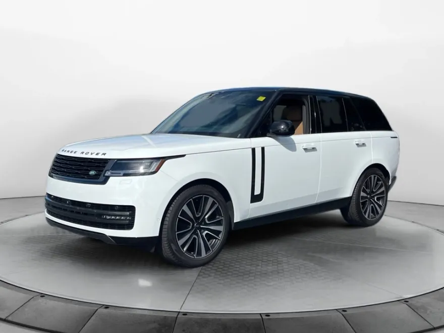 2024 Land Rover Range Rover SE photo 1