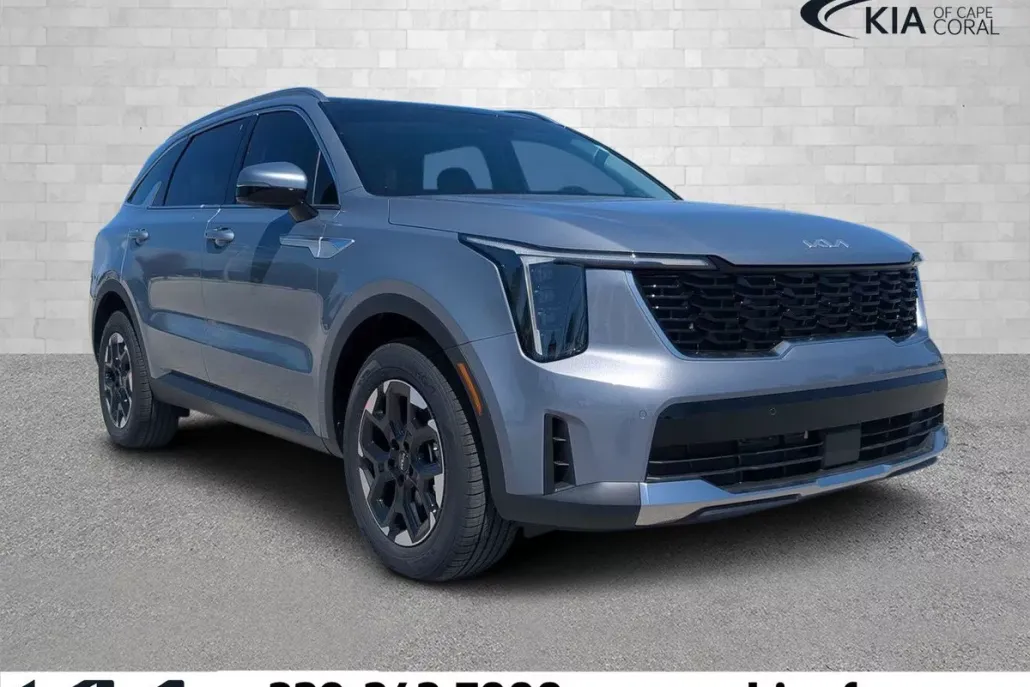 2024 Kia Sorento S photo 1
