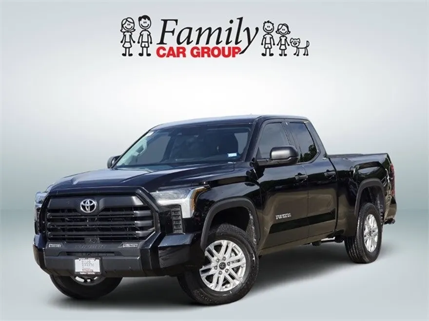 2023 Toyota Tundra SR5 photo 1