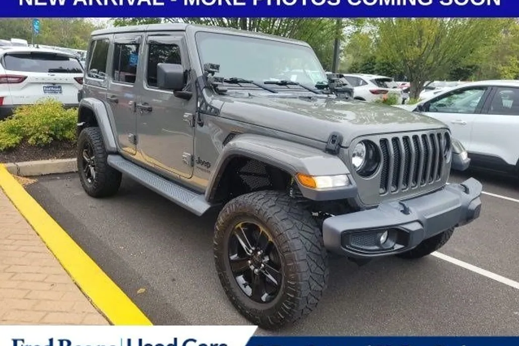2020 Jeep Wrangler Unlimited Sahara photo 1