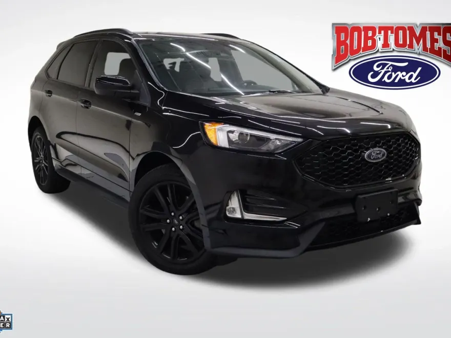 2022 Ford Edge ST photo 1