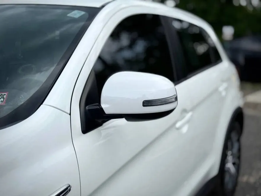 2018 Mitsubishi Outlander Sport ES photo 1