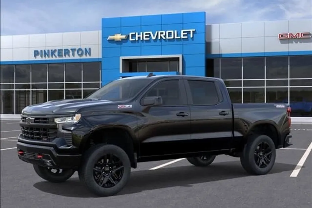 2025 Chevrolet Silverado 1500 LT Trail Boss photo 1