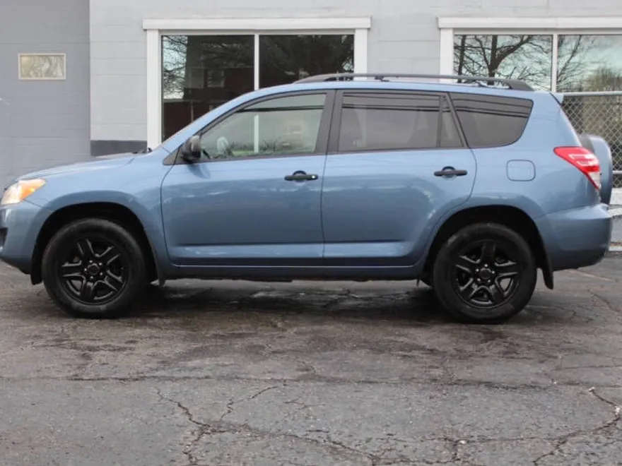 2010 Toyota RAV4 Base photo 1