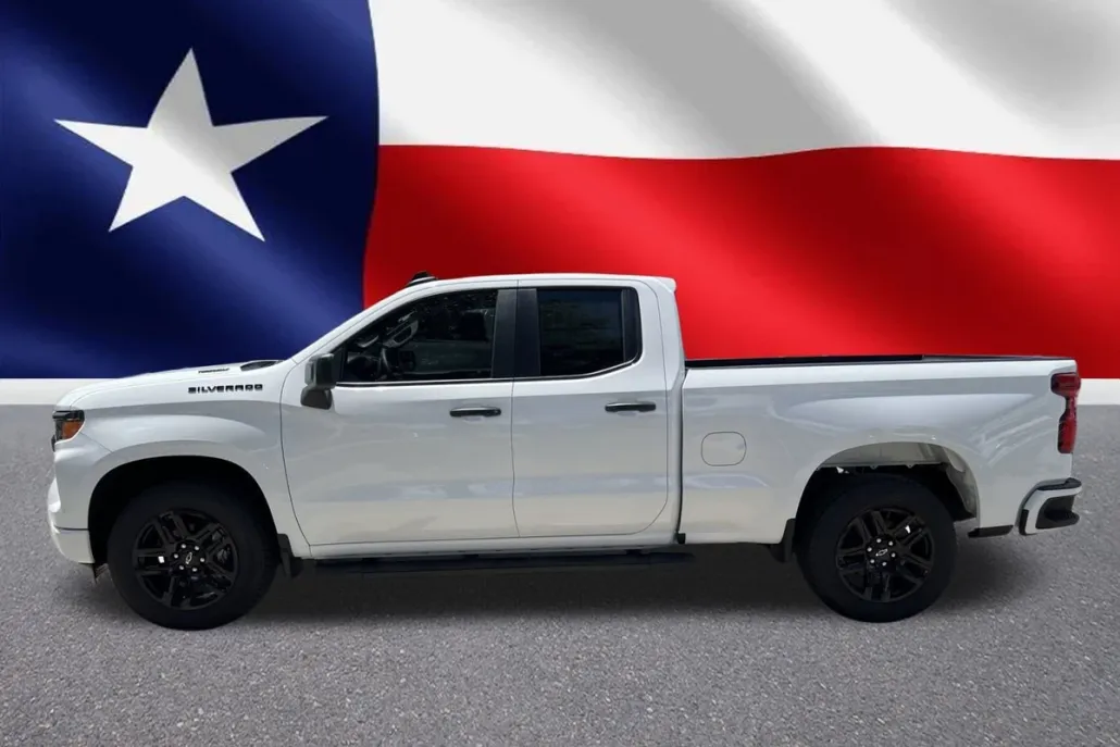 2026 Chevrolet Silverado 1500 Custom photo 1